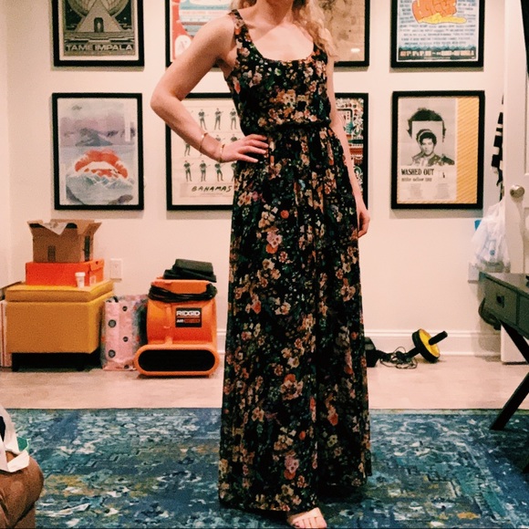 Pull & Bear floral maxi dress - Picture 2 of 8